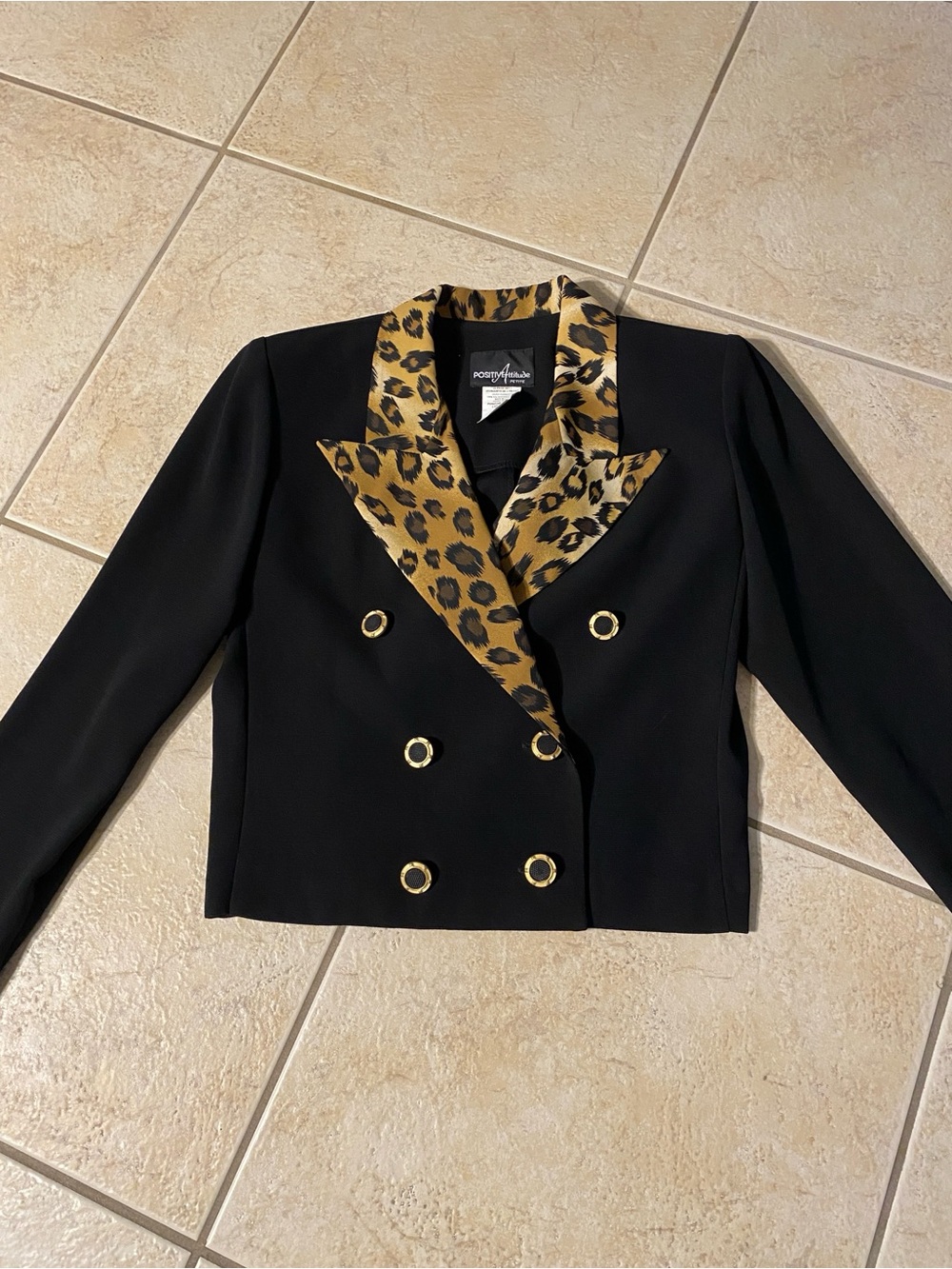 Vintage Black crop Blazer with Leopard print Collar